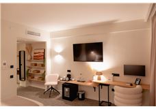 Chambre Tech Room